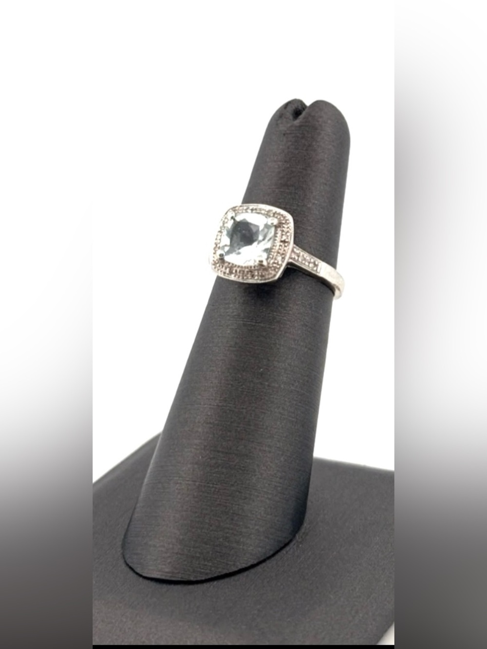 461737 10k white gold aquamarine ring 5.25